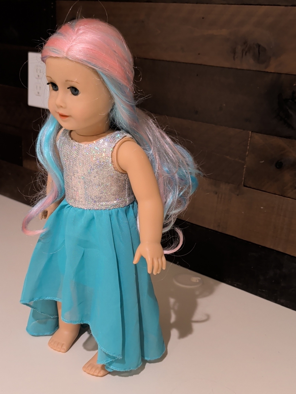 American Girl Truly Me #88  Pastel-pink- Blue Hair Fashion Doll 18"X6.5" - Picture 3 of 9